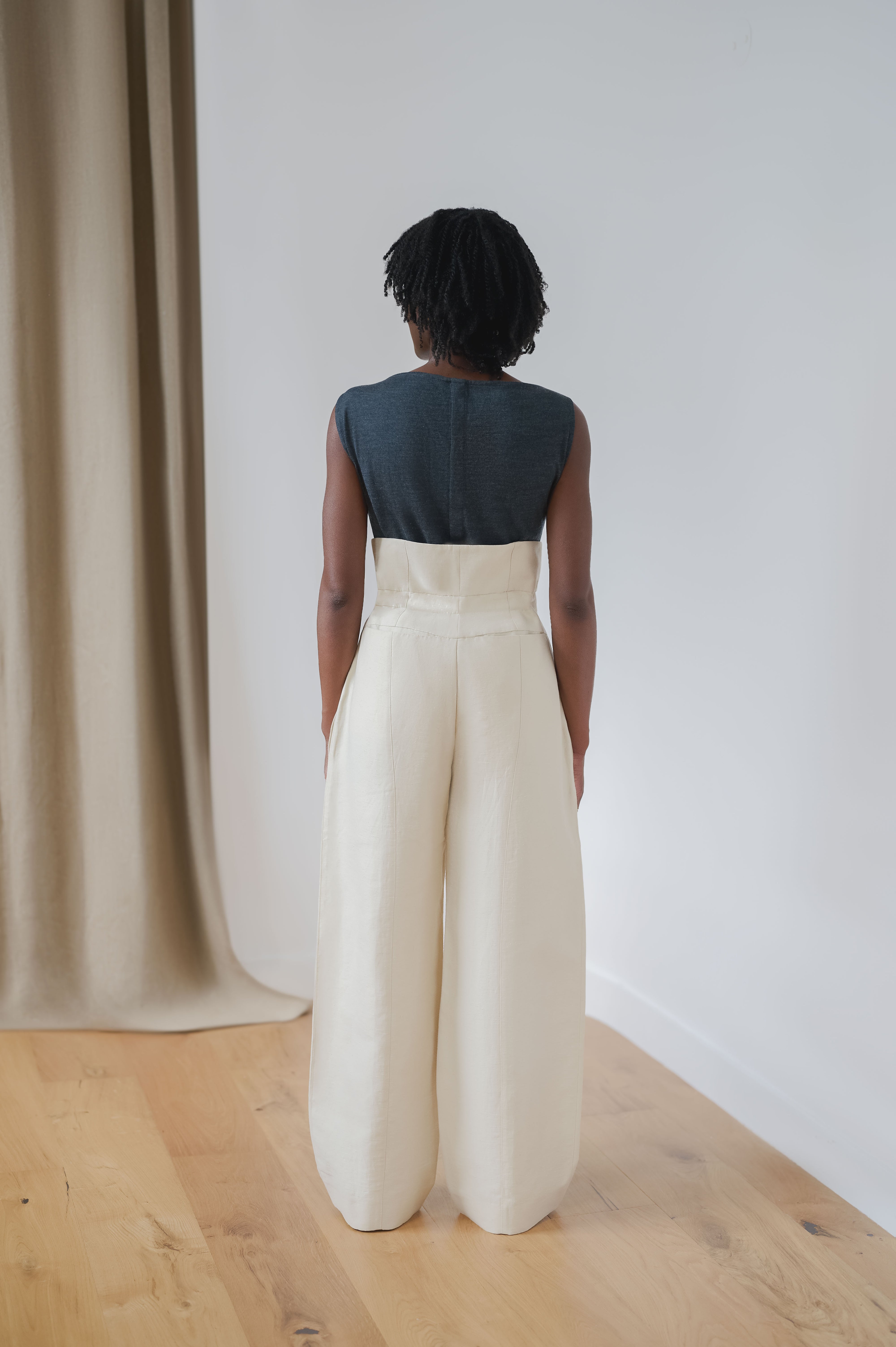 round relaxed trousers - limited edition