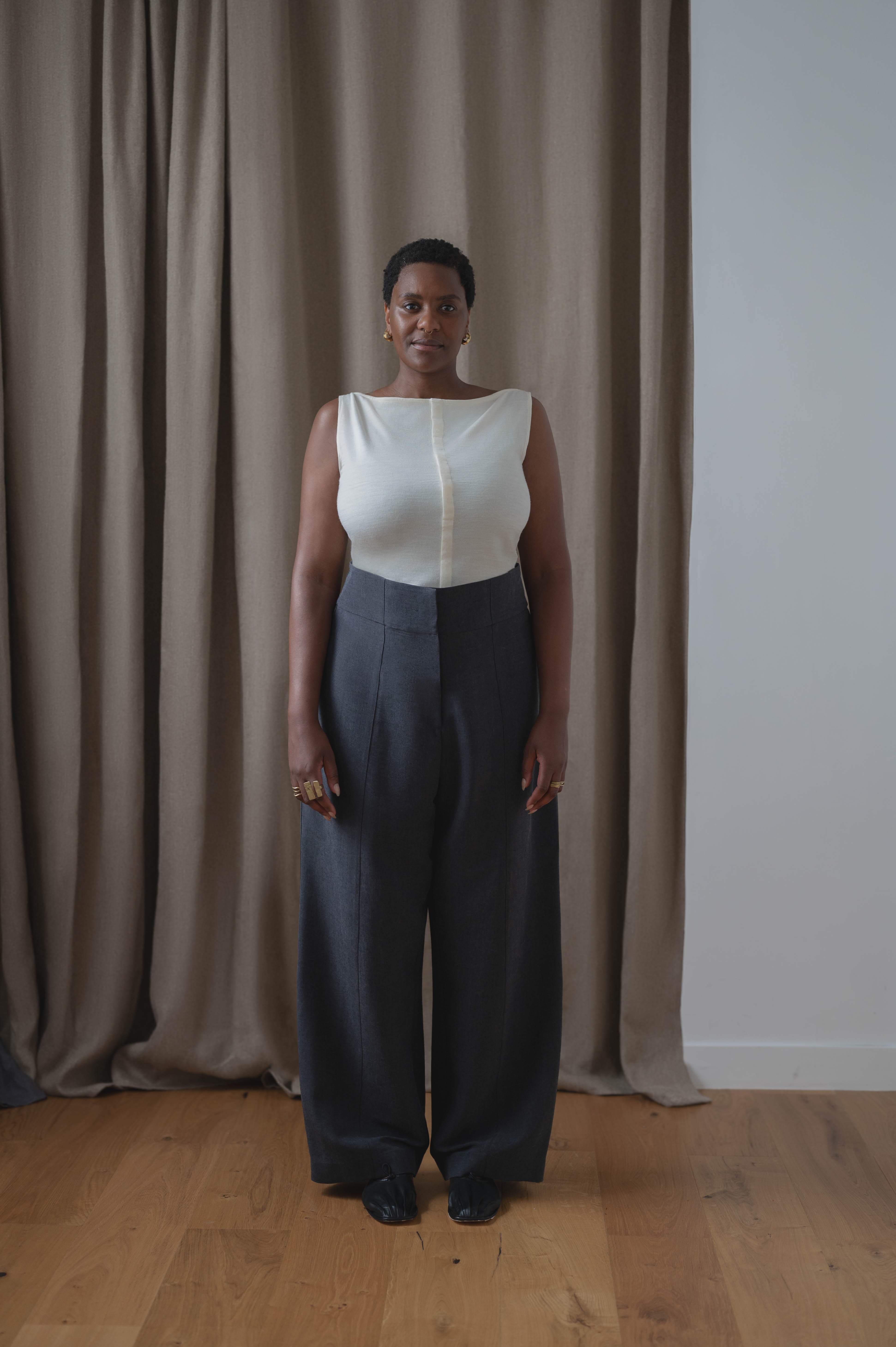 round relaxed trousers - black silk